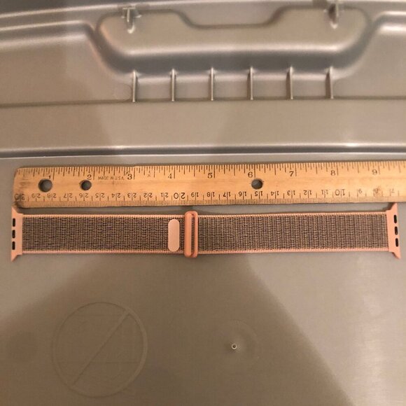 NEW (NWOT) 5-piece Apple Watch woven/velcro bands pink/purple/gray - Picture 4 of 13